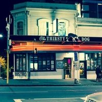 The Thirsty Dog Tavern & Cafe, Окленд