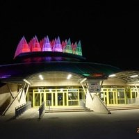 Tüskecsarnok, Будапешт