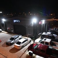 Bricks Bar, Тайлер, Техас