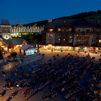 Blue Mountain Village, Блу Маунтинс