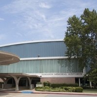 McMahon Memorial Auditorium, Лотон, Оклахома