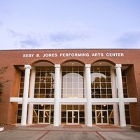 Jones Performing Arts Center, Луисбург, Северная Каролина