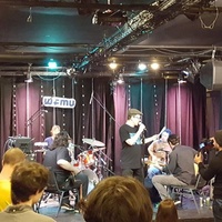 Monty Hall, Джерси-Сити, Нью-Джерси