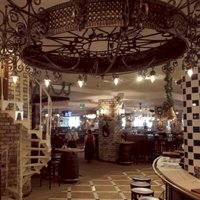 Максимилианс, Казань