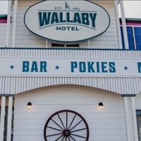 Wallaby Hotel, Маджираба