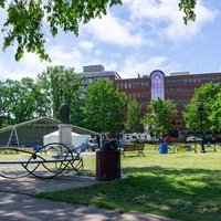 Officers' Square, Фредериктон