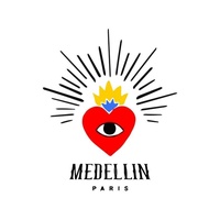 Medellín, Париж