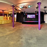 Früit, Кингстон-апон-Халл