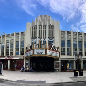 Rock concerts in Fox Theater Redwood City, Редвуд-Сити, Калифорния