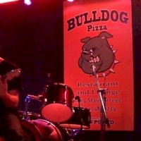 Bulldog Pizza, Виннипег