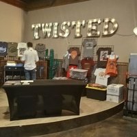 Twisted J Live, Стивенвилл, Техас
