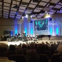 Рок концерты в First Assembly of God, Форт Майерс, Флорида First Assembly of God, Форт Майерс, Флорида