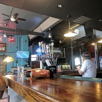 Triple Nickel Tavern, Колорадо-Спрингс, Колорадо