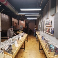 Square Cat Vinyl, Индианаполис, Индиана