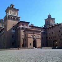 Piazzetta del Castello, Феррара