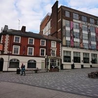 Hat Factory Arts Centre, Лутон