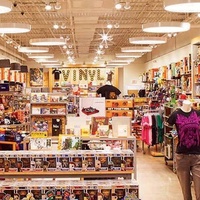 FYE, Олбани, Нью-Йорк