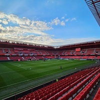 Stade du Hainaut, Валансьен
