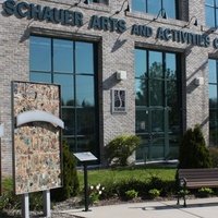 Schauer Arts And Activities Center, Хартфорде, Висконсин