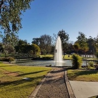 Riverside Park, Суон-Хилл