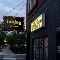 Innjoy Logan Square, Чикаго, Иллинойс