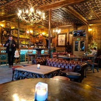 The Old Queens Head, Лондон