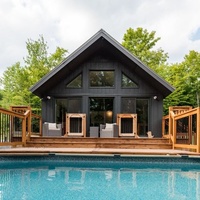 Desi, Броунсберг