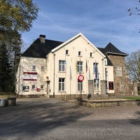 JH Eenders, Халле