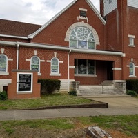 First Baptist Church - Carlton Activity Center, Маклинсборо, Иллинойс