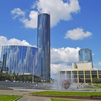 Октябрьская площадь, Екатеринбург