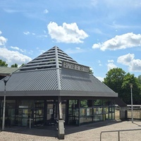 Espace René Fallet, Кросне