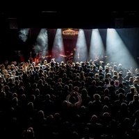 The Met Bury, Бьюри