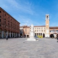 Piazza Vittorio Emanuele, Ровиго