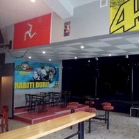 Le Décibel, Монтене