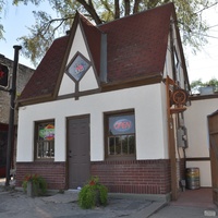 Gaslight Gardens, Лоренс, Канзас