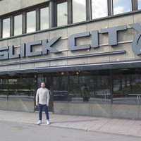 Slick City, Евле