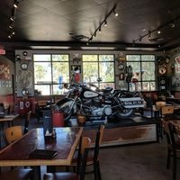 Garage Bar & Grill, Мурхед, Миннесота