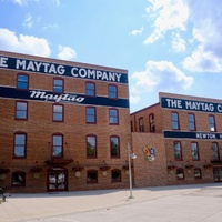 Legacy Plaza, Ньютон, Айова