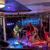 The Spinning Top, Стокпорт