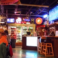 The Knuckle Saloon, Стерджис, Южная Дакота
