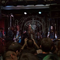 Borderline Club, Пиза
