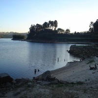Junto a barragem, Риу-ди-Моиньюш