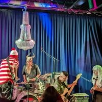 The End, Лафайетт, Колорадо