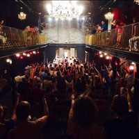 Le Rouge Gorge, Авиньон