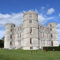 Lulworth Castle, Восток Лулворт