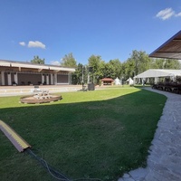 Парк Корминеш, Челопеч