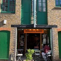 Morocco Bound, Лондон