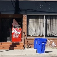 Cherry Cola's Rock 'N' Rolla Cabaret Lounge, Торонто