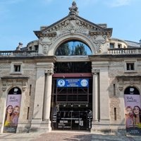 Champagne Theater, Труа