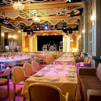 Чаплин-Холл, Санкт-Петербург